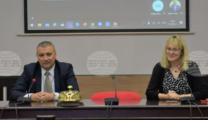 Възможностите за образователен обмен по програмата "Фулбрайт" бяха представени в Университета за национално и световно стопанство